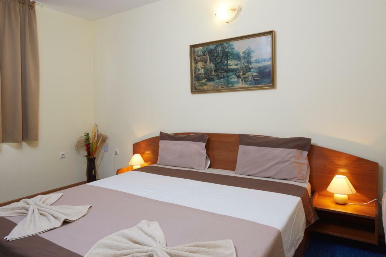Guest House Plechkarovi Ravda Kültér fotó